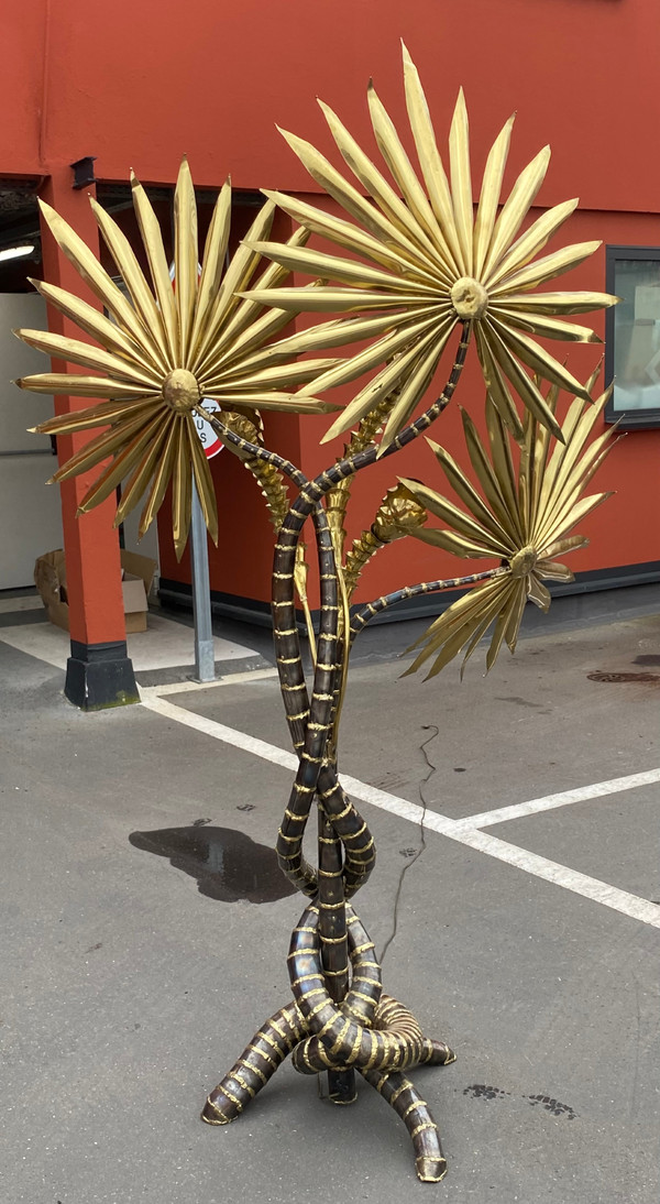 1970′ Yuka Palm Tree Lampada da terra Ottone e ferro patinato Maison Jansen 3 teste stile brutalista H 215 cm