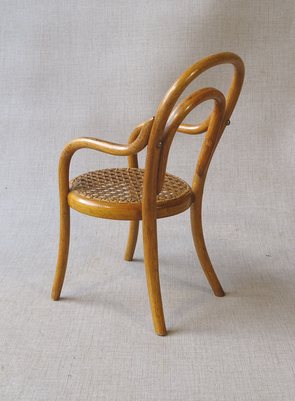 Miniatur-Puppenstuhl aus Bugholz, um 1890 – kein Thonet –