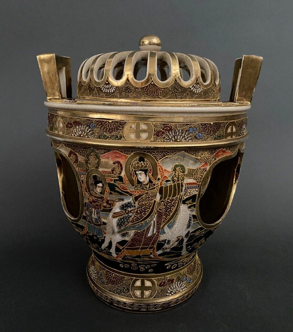 Exceptional and enormous richly decorated Satsuma incense burner from the 19th century