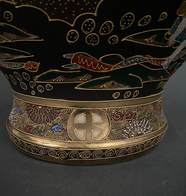 Exceptional and enormous richly decorated Satsuma incense burner from the 19th century