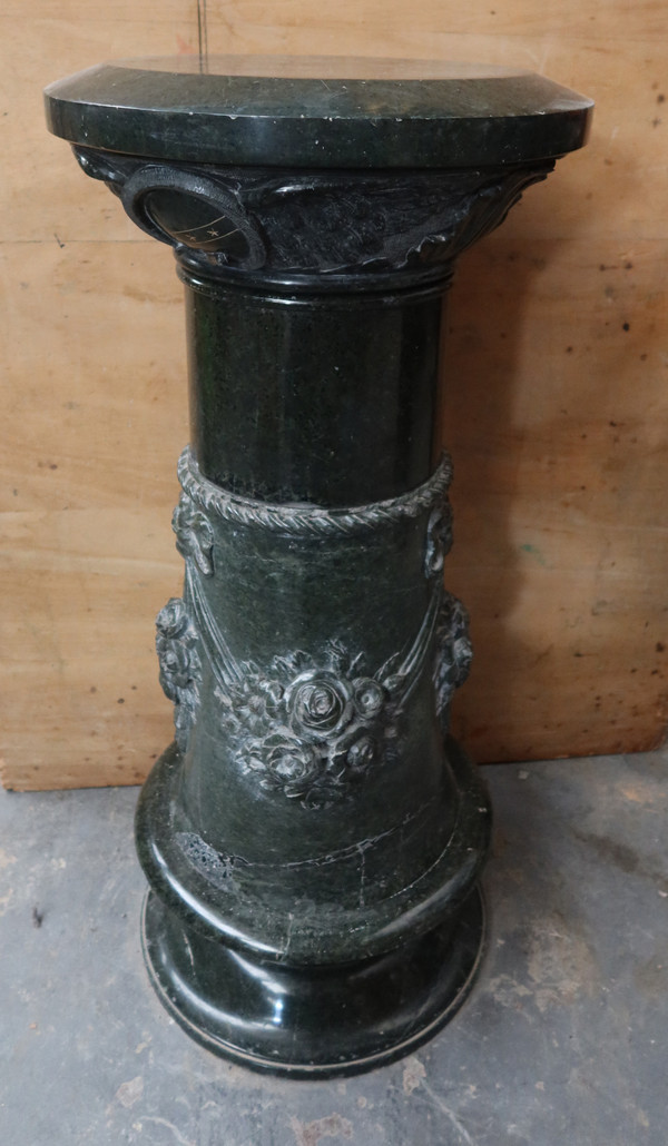 marble saddle column rotating base