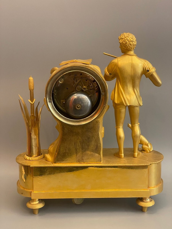 Pendule « le Joueur De Flûte et son chien «  Bronze Doré