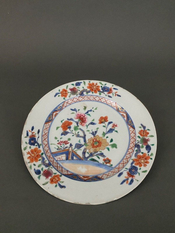 Imari porcelain dinner plate Japan 19th century floral design