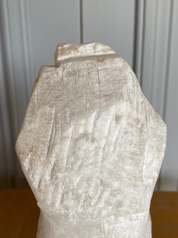 Sculpture XXth century female subject in stone direct cut workshop