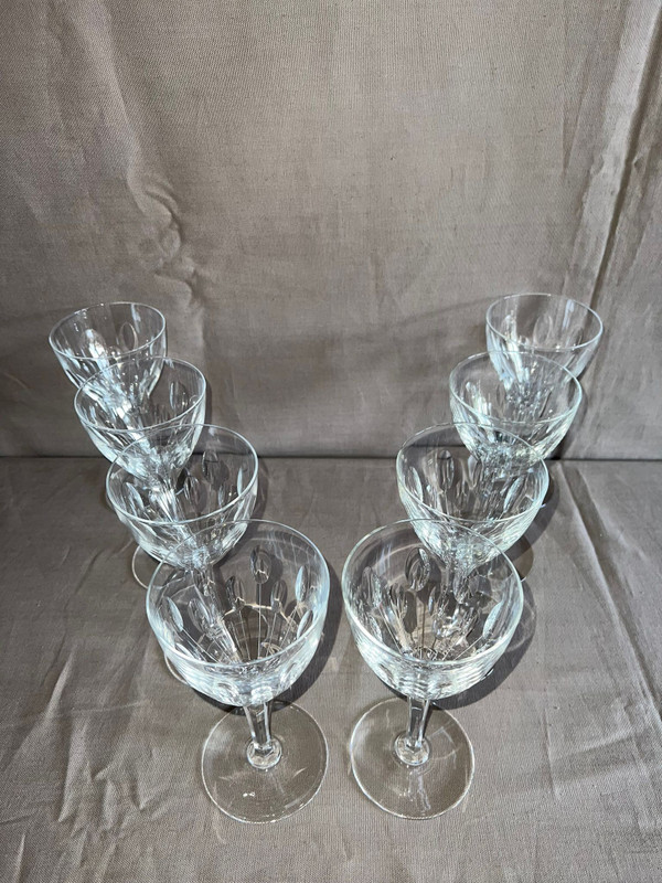 Set of 8 Crystal Wine Glasses