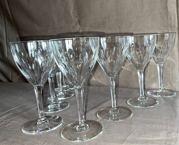 Set of 8 Crystal Wine Glasses