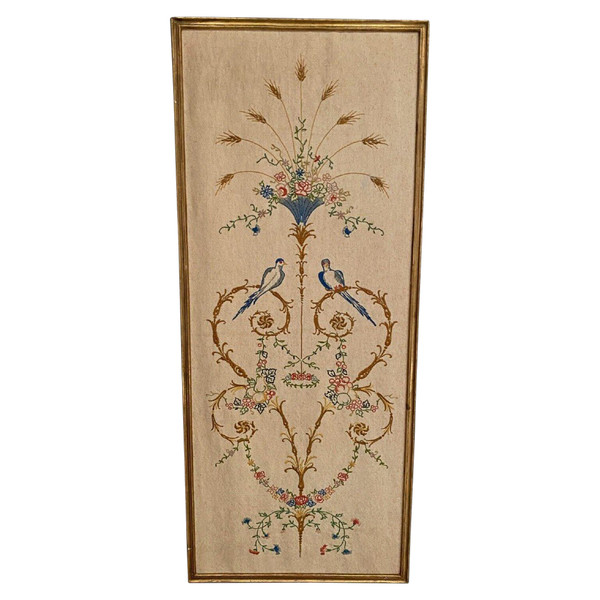 Panneau brodé 1900 style Louis XVI décor d'oiseaux cadre baguette