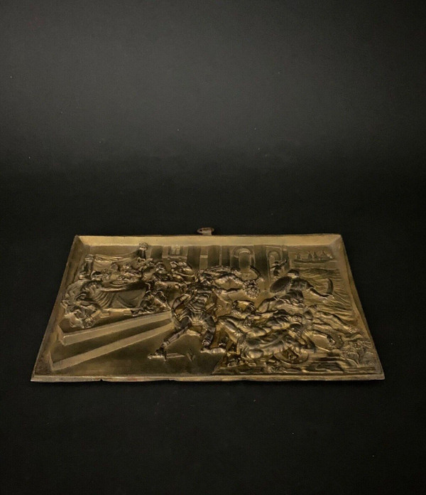 Bas-relief en bronze en ronde-bosse XIXe représentant une scène romaine