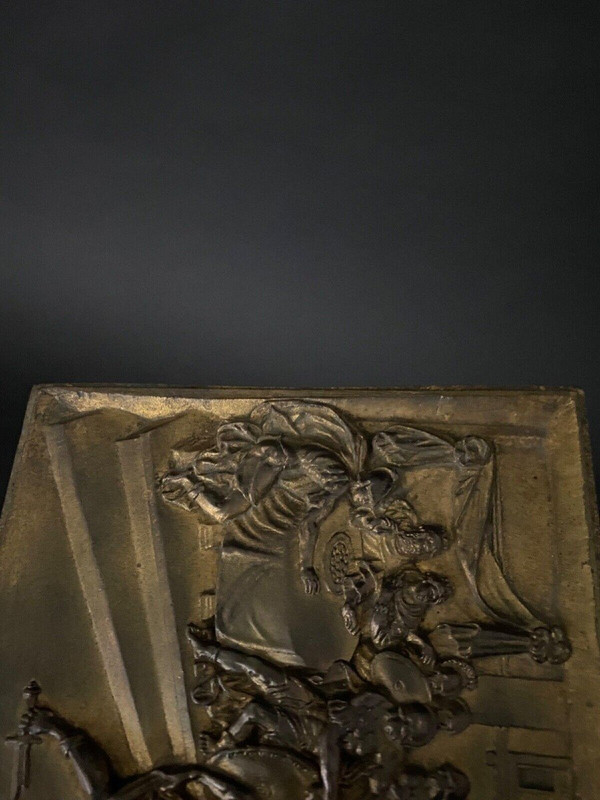 Bas-relief en bronze en ronde-bosse XIXe représentant une scène romaine