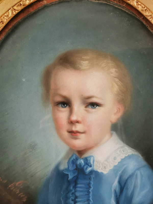 jeune garçon ,pastel en médaillon style Louis XVI 