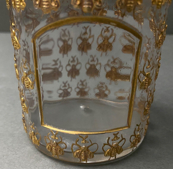 Flacon de parfum en verre modèle abeilles gravé Guerlain Paris