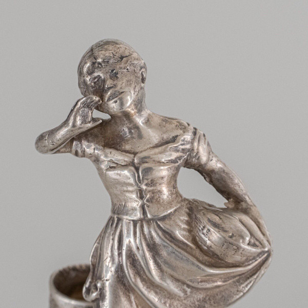 Silver subject young girl with pyrogenic basket soliflore 19th century Minerva