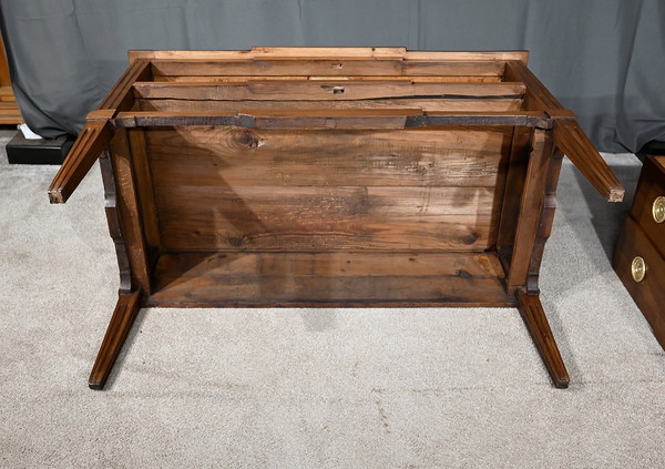 Commode Sauteuse en Noyer, époque Louis XVI - Fin XVIIIe