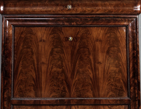 Small Mahogany Burl Secretary, Restoration period - Early 19th century