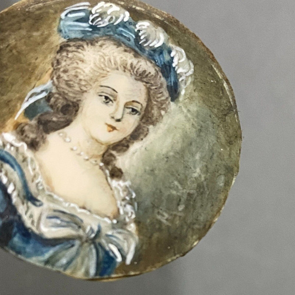 Hand-painted miniature Louis XVI style bronze box