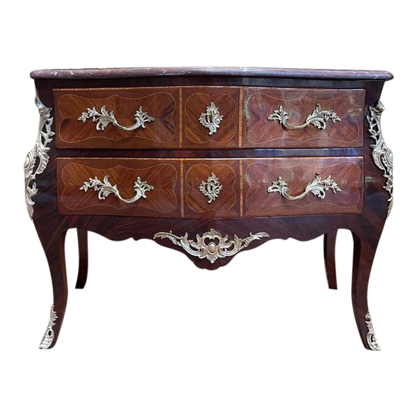 Commode en marqueterie de style Louis XV