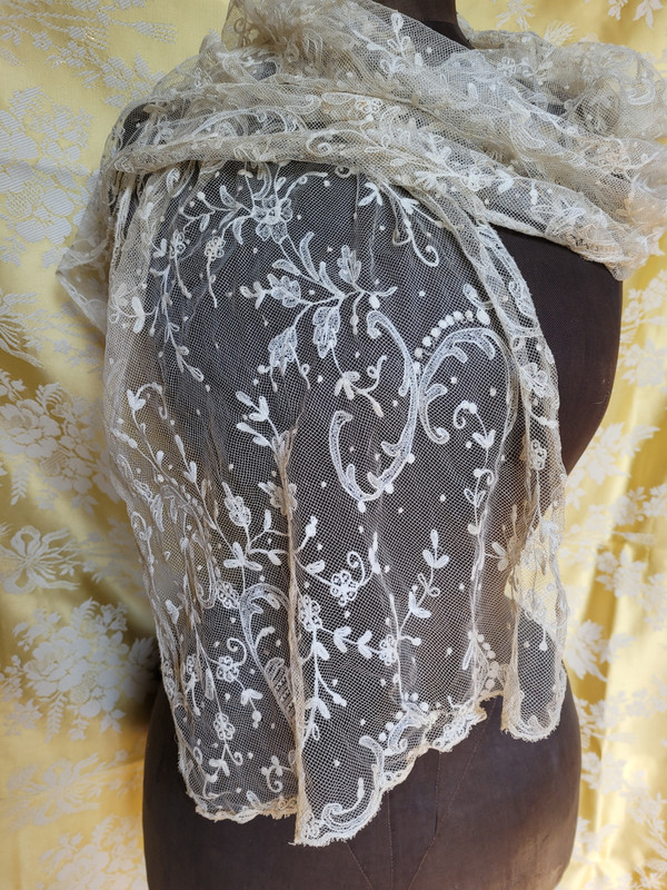 Stole in embroidered tulle, circa 1900