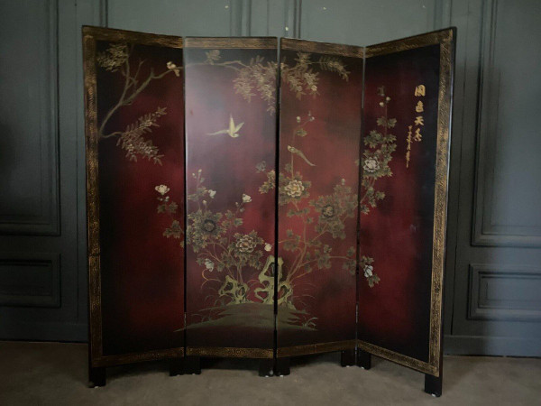 Chinese lacquer screen, 4 panels, naturalistic décor, early 20th century