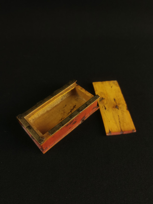 carved wood and brass snuffbox