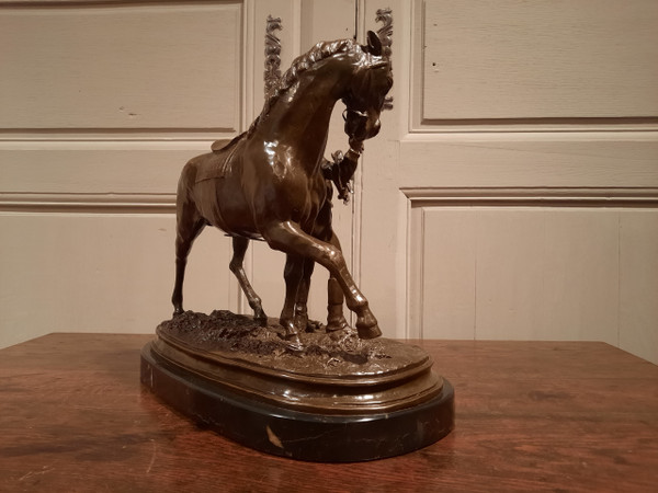 Bronze représentant un jockey et son cheval signé P.J. Mène 1866, d’époque XXème siècle.