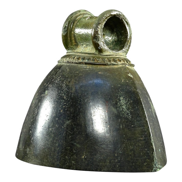 Indonesia, Majapahit period, Circa 15th Century, Geometrically Decorated Bronze Bell.