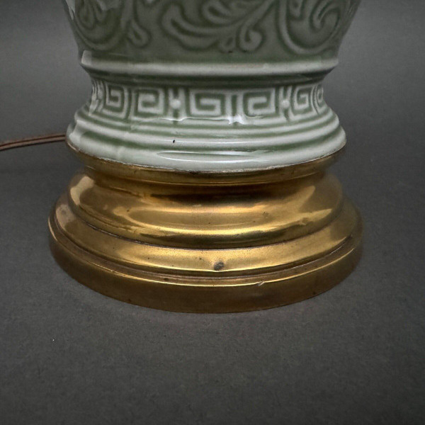 Napoleon III lamp in green celadon on a brass base