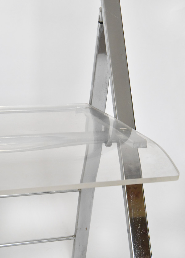 Suite of 5 folding chairs from the 1970s in chromed metal and Plexiglas