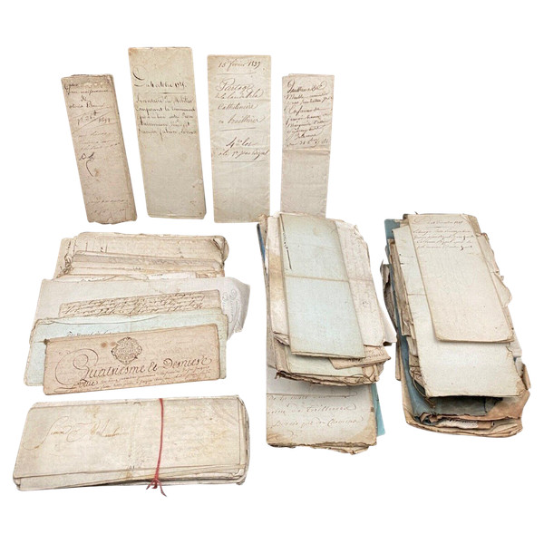 Important lot of early 19th century handwritten notarial deeds with stamps