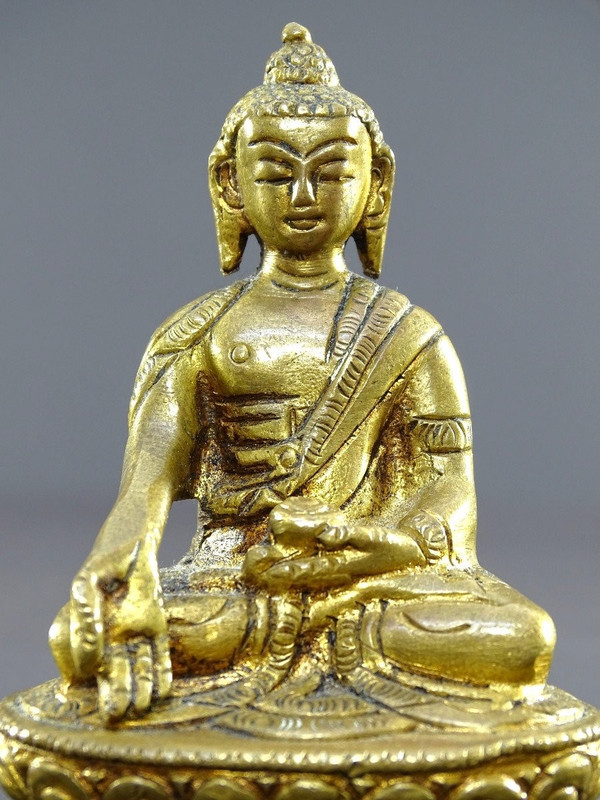 China, 1930/1950er Jahre, Miniatur-Buddha-Statue aus Bronze.