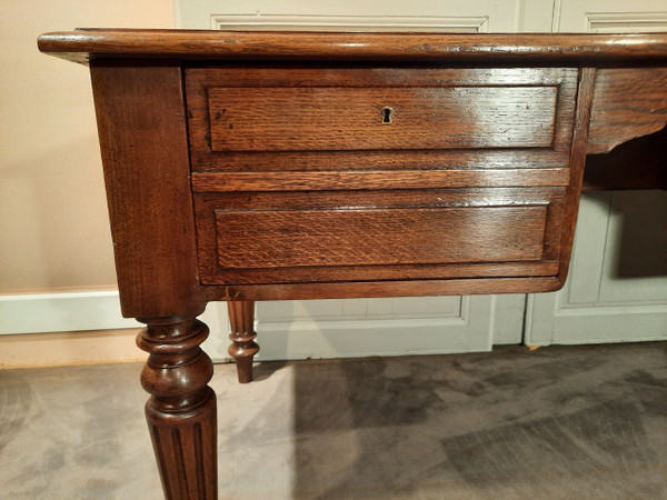 Louis-Philippe period oak desk.