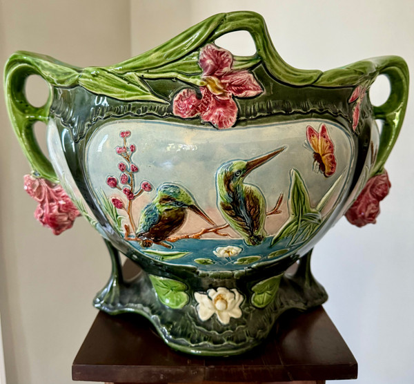 Magnifique Cache Pot en Barbotine Art Nouveau 