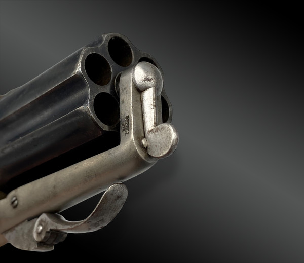 Revolver DEPREZ pepperbox, a spillo. Belgio, Liegi, 1865/1870 circa.