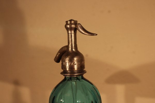 Bouteille d'eau de Seltz