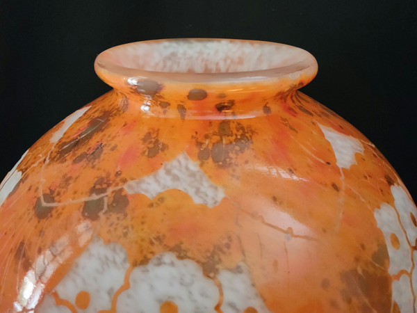 Large LeVerre Français-Charder ball vase from 1927