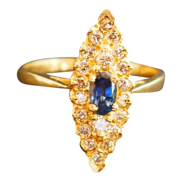 Marquise Ring Sapphire And Diamonds, 18 Carat Yellow Gold.