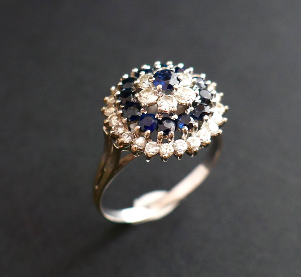 Bague vintage Saphirs Et Diamants.