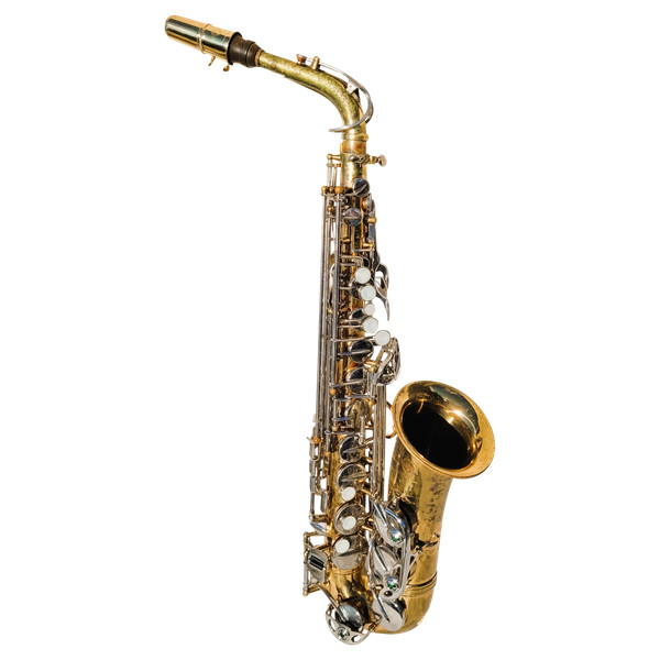 Saxophone alto Sakura avec sa boite