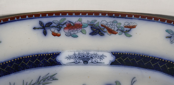  Grand plat en porcelaine Copeland 1860-1880