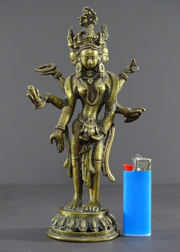 Sino-Tibetan Art, Mid-20th Century, Statue Of The Goddess Avalokiteshvara, Bodhisattva.