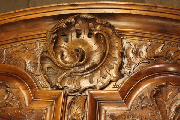 Armoire lyonnaise 18e siècle