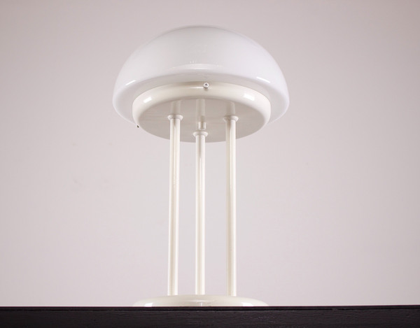 Tripod mushroom lamp, 1970's.