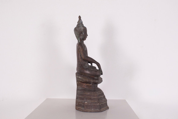 Bouddha birman en bronze, royaumes Shan.