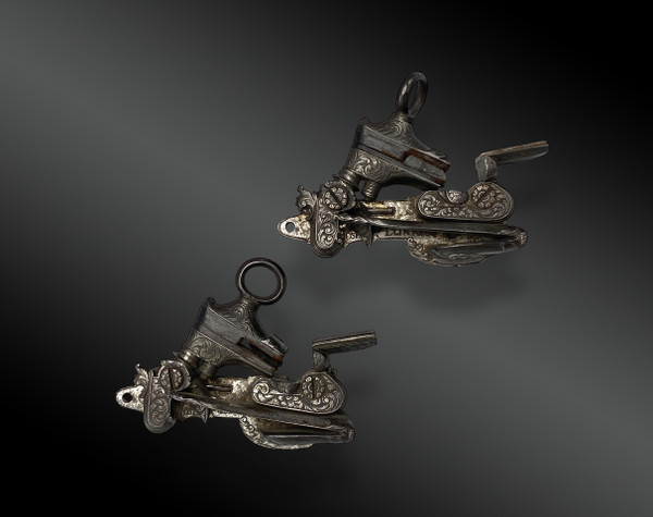 Pair of luxury flintlock pistols by Joseph LLINAROS Spain circa 1800