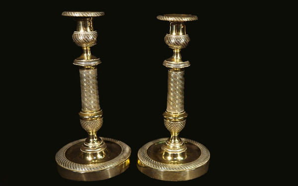 Pair of chiseled bronze candlestick Directoire period XVIIIth century