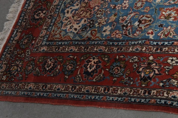 Sumptuous Persian Isfahan rug extra fine wool . mid-20th c. 210 x 55 .