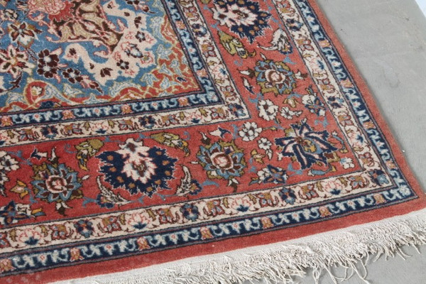 Sumptuous Persian Isfahan rug extra fine wool . mid-20th c. 210 x 55 .