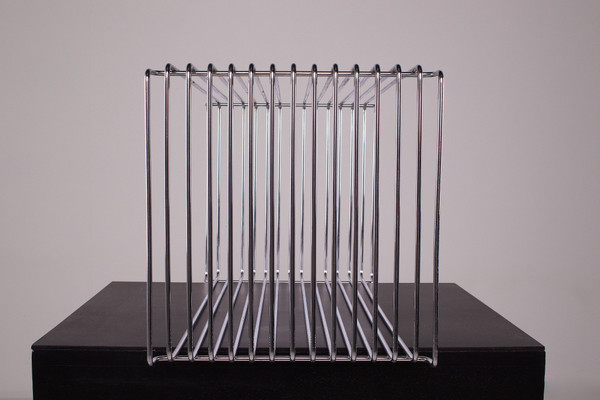 Pantonova “wire cube”, Verner Panton shelf.