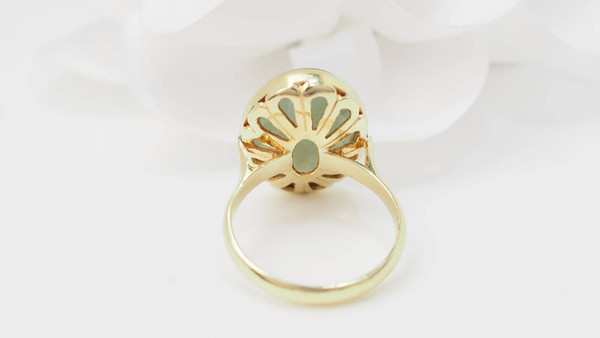 Vintage ring in yellow gold and Jade cabochon