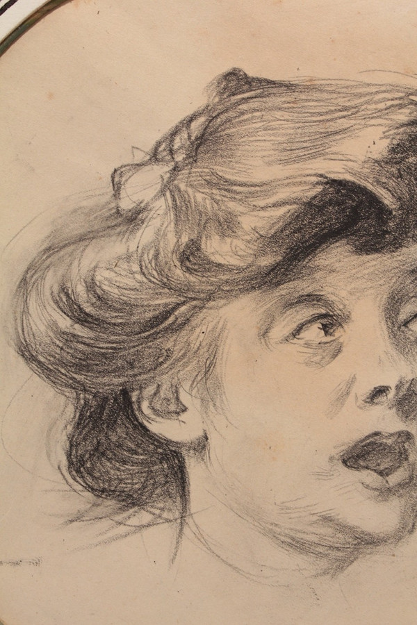 Charcoal drawing with round view 'La Surprise' Louis Malteste (1862-1928)