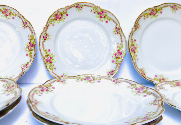 8 assiettes à fromage ou dessert en porcelaine de Limoges JBT&Cie